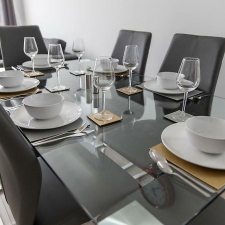 London Northwick Park Serviced Apartments By Riis Property Harrow Exterior photo
