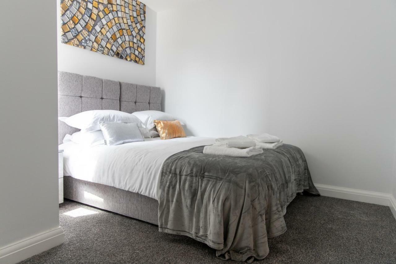 London Northwick Park Serviced Apartments By Riis Property Harrow Exterior photo