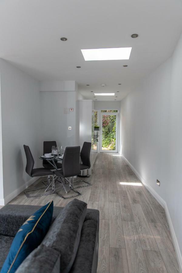 London Northwick Park Serviced Apartments By Riis Property Harrow Exterior photo
